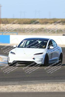 media/Nov-08-2025-Speed Ventures (Sat) [[1c7a6332f5]]/TC A/Session 3 (Turn 3)/